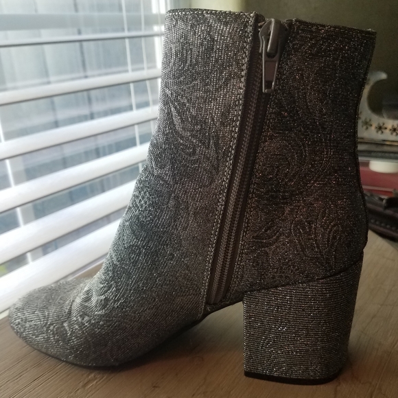 Boots - Picture 2 of 7